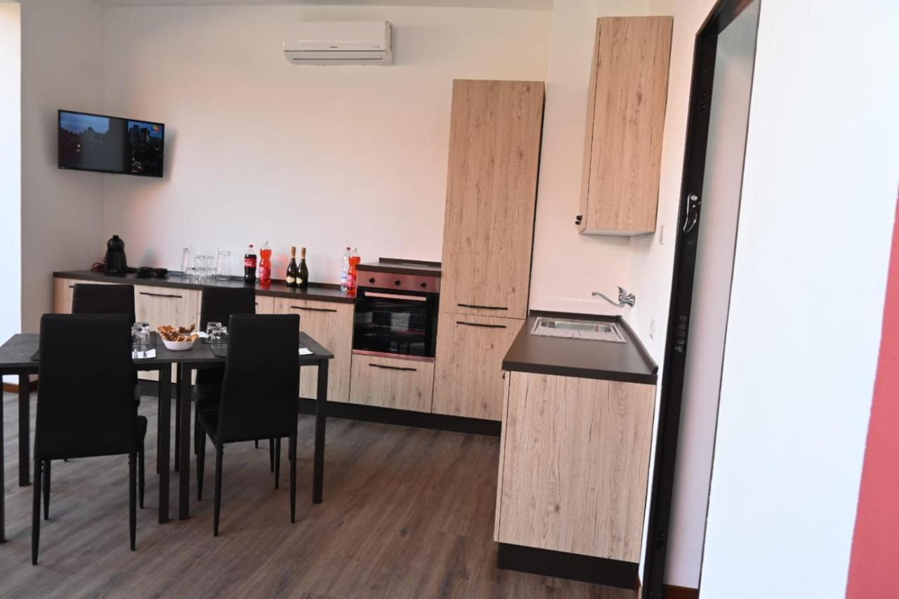 B&B Del Corso Castano Primo Εξωτερικό φωτογραφία
